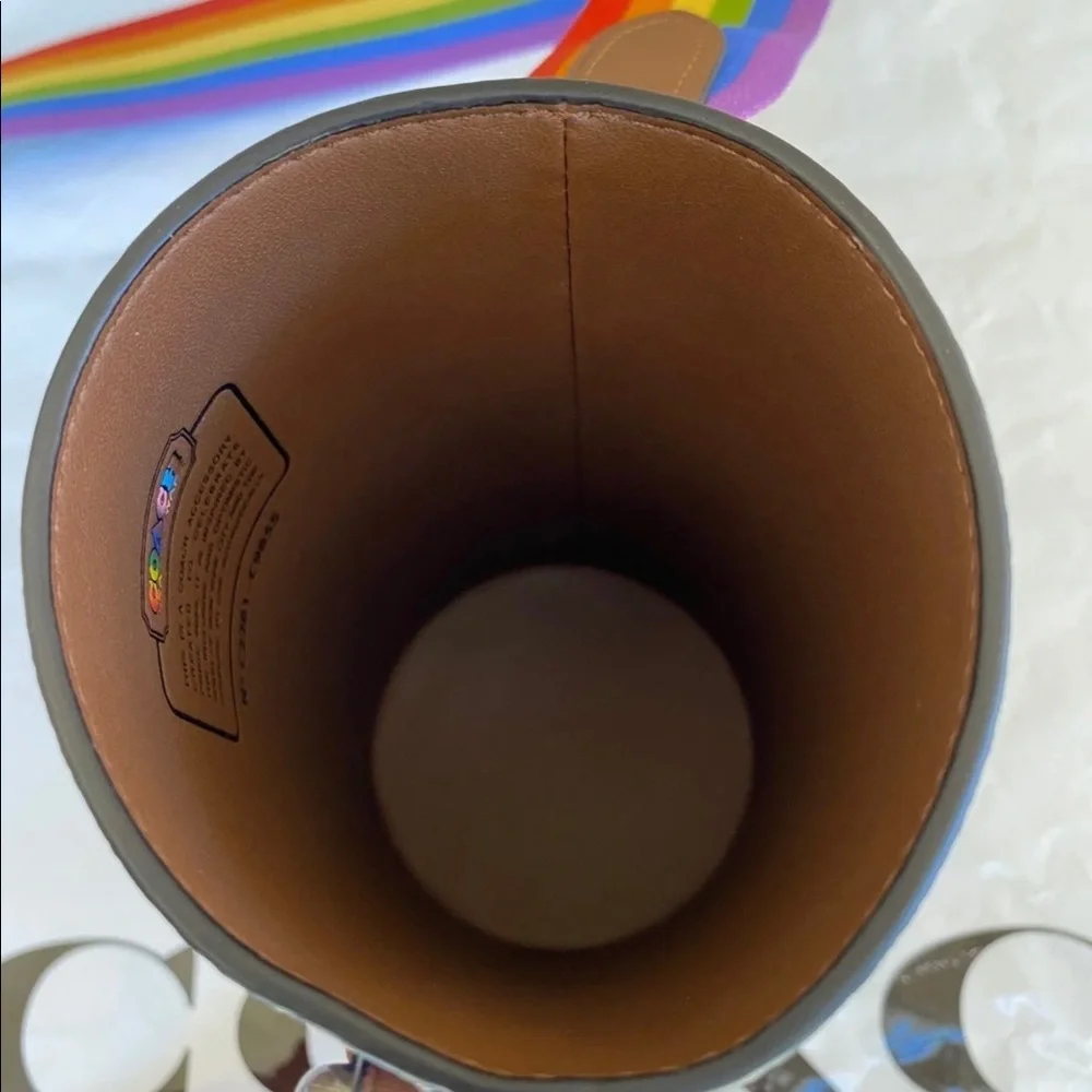 Coach water bottle holder rainbow crossbody - Picture 5 of 8